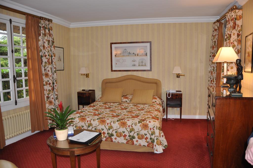 Auberge Des Templiers Boismorand Kamer foto